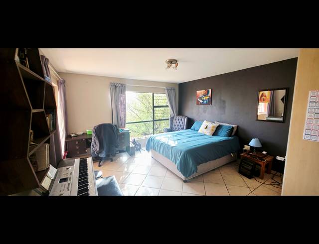 4 BEDROOM FREEHOLD FOR SALE IN BEN FLEUR